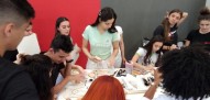 Aula prática com curso de Estética e Cosmética