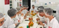 Alunos do Colégio Cedrense durante atividade de Nutrição