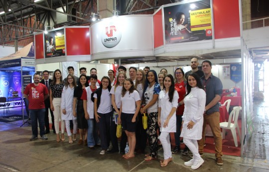 Unipar marca presença em Feira de Profissões, em Marechal Cândido Rondon