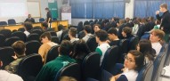 Curso de Direito fala sobre 'Crimes Virtuais e Cibernéticos' para estudantes do ensino médio