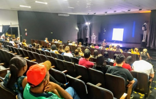 Unipar aborda Saúde Mental em palestra no município de Cruzeiro do Oeste