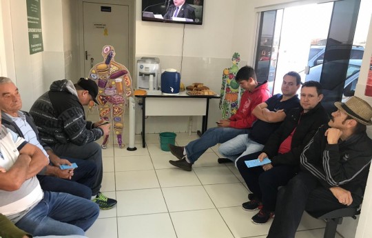 Curso de Nutrição leva orientações à Unidade Básica de Saúde, em Francisco Beltrão