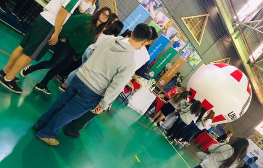 Unipar leva cursos de graduação à Feira das Profissões do Colégio Sesi