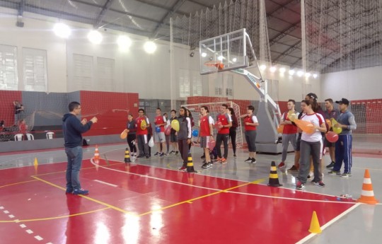 Curso de Educação Física promove atividade de volta às aulas, em Toledo