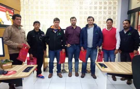 Produtores rurais paraguaios visitam a Unipar
