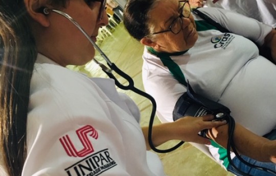 Projeto Unipar Itinerante integra ações do evento 'Felicidade do Idoso', em Cascavel