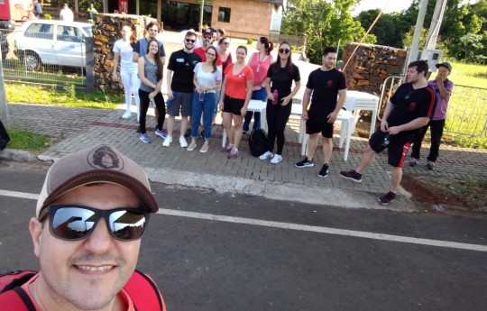 Em parceria com a Unipar, Secretaria de Esportes de Francisco Beltrão promove 1ª Corrida de Rolimã e Carros Alegóricos