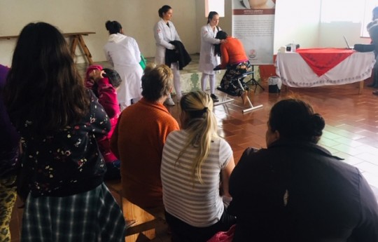 Unipar promove "Dia da Beleza da Mulher" em Juvinópolis, distrito de Cascavel