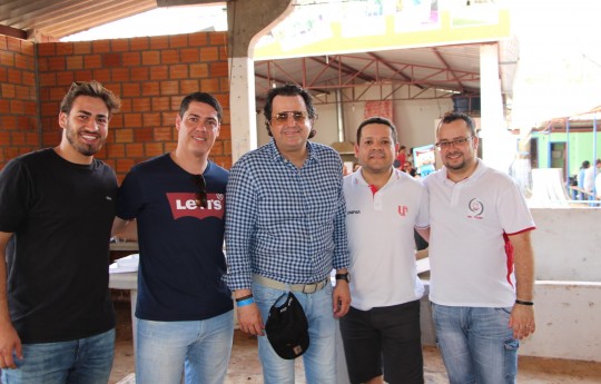 Unipar prestigia a 46° Festa Nacional do Porco no Rolete, em Toledo