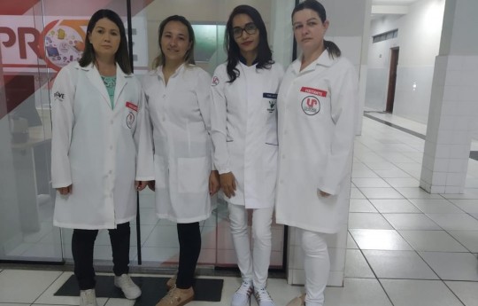 Três candidatas ao curso de Enfermagem vivenciam projeto 'Profissional por um dia'