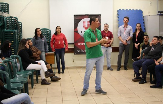 Círculo de Diálogo orienta jovens na escolha profissional