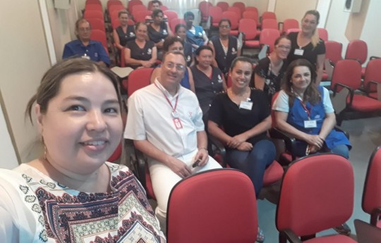 Biossegurança é tema de palestra ministrada pelo curso de Farmácia da Unipar
