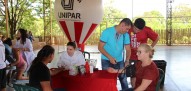 Colégio de Toledo recebe ação de saúde da Unipar