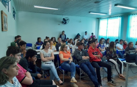 Sexualidade na adolescência tematiza oficinas para jovens do ensino médio