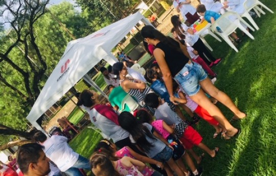 Cursos da Unipar participam de evento alusivo ao Dia Mundial da Saúde, em Cascavel