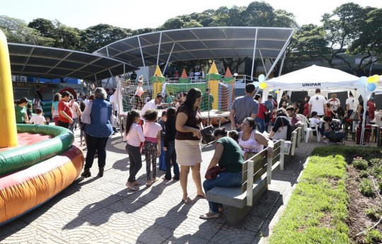 Unipar na praça - educação e cidadania